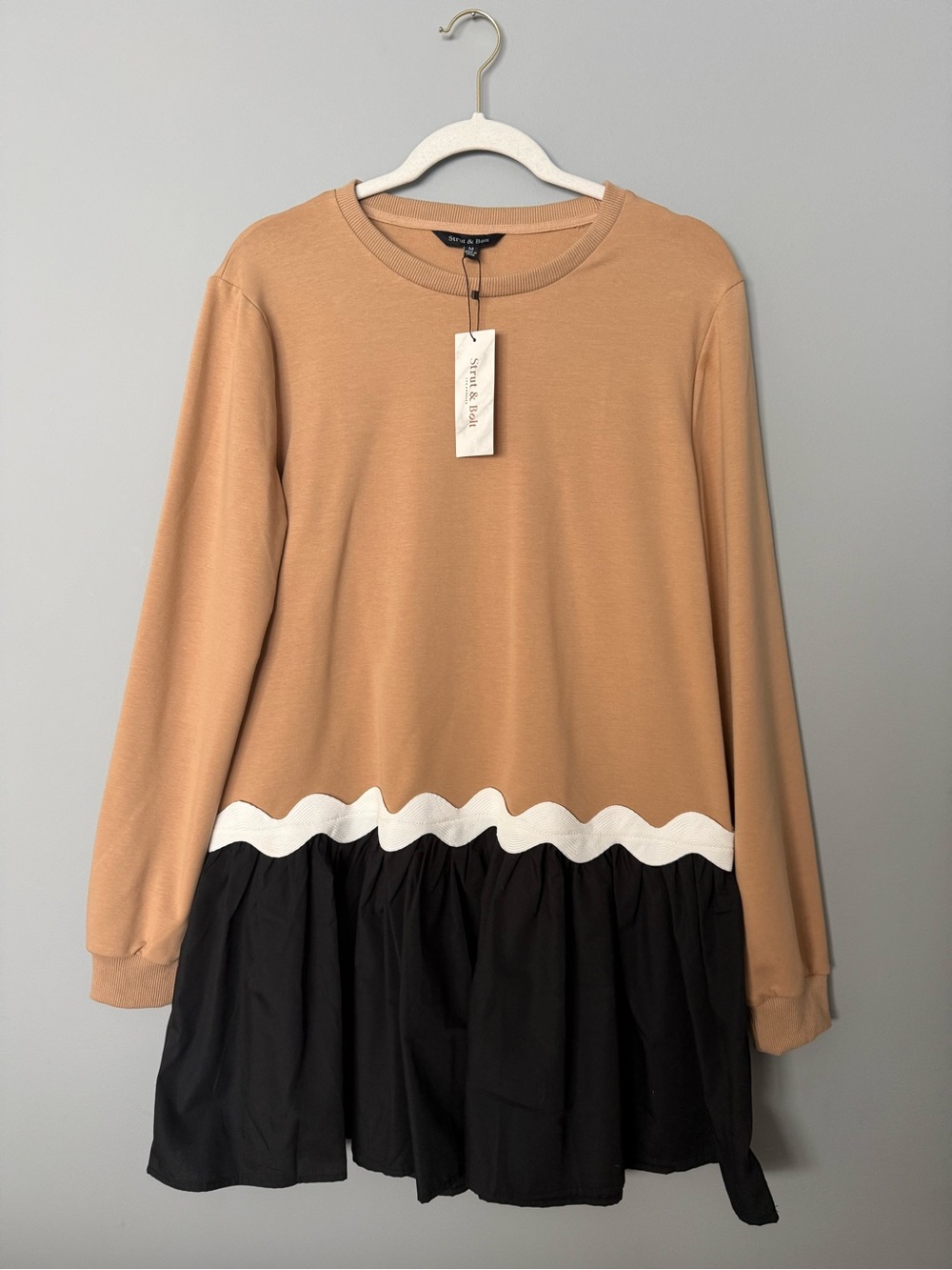 Strut & Bolt adorable dress size M